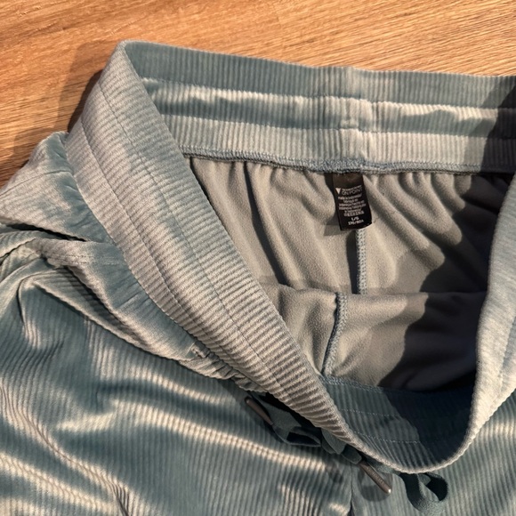 Victoria's Secret Teal Velour Joggers - Picture 3 of 5